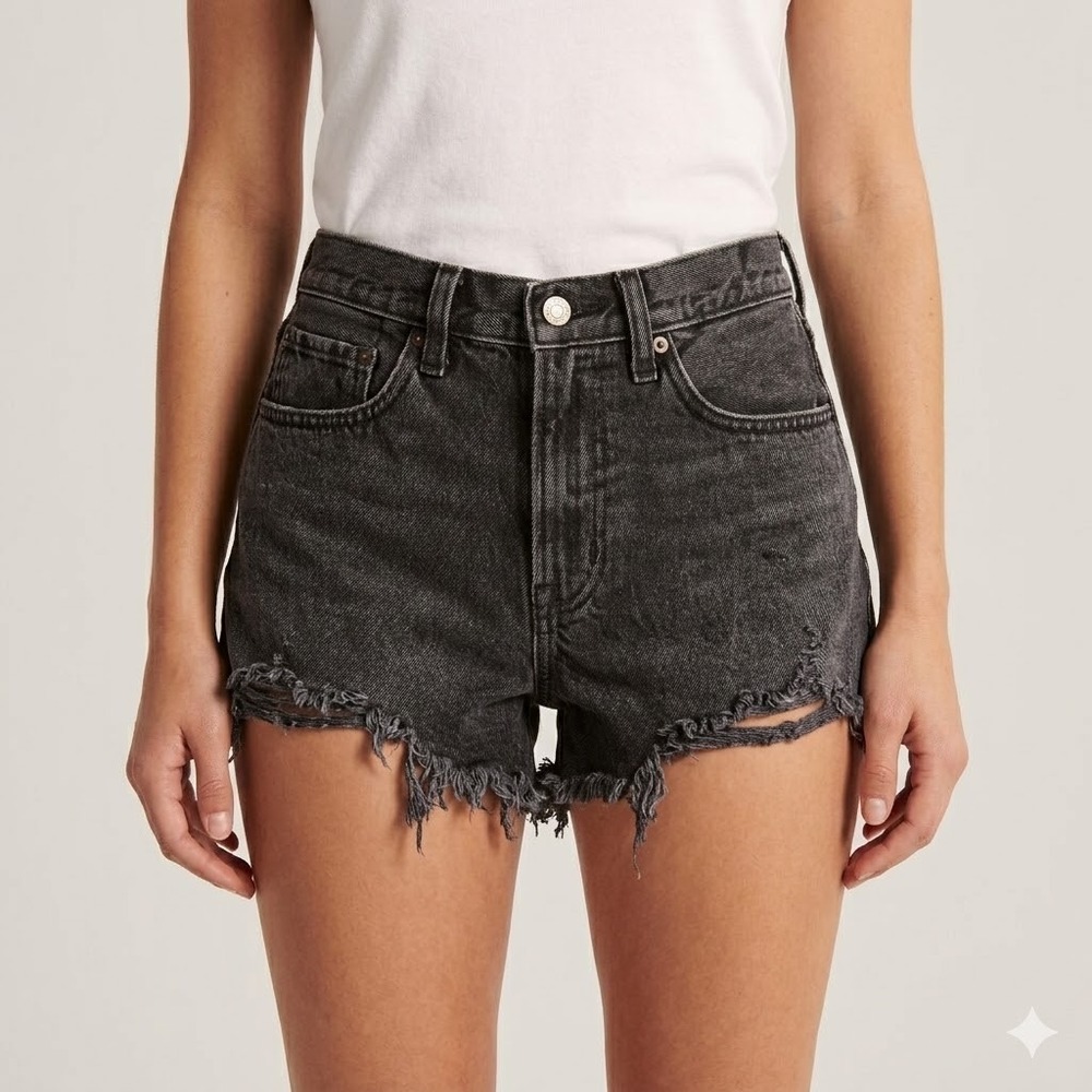 Abercrombie & Fitch Curve Love Mid Rise Boyfriend Denim Short 26‎ Washed Black